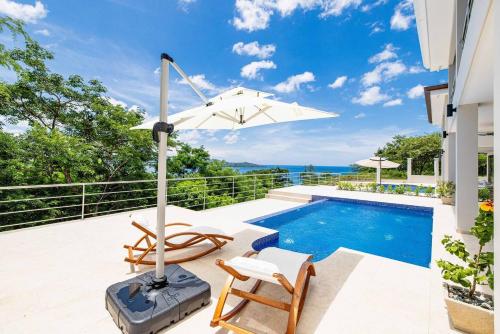 360 Flamingo West L House