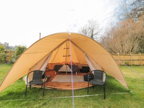 Bell tent 2, Bath (photo 3)