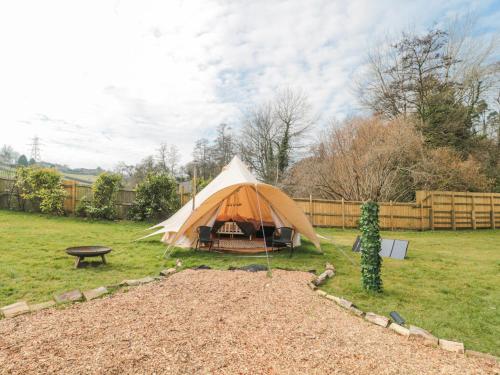 Bell tent 2, Bath (photo 7)