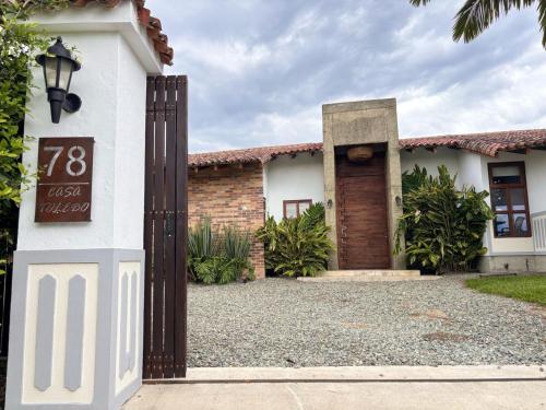 Five-Bedroom House image 7