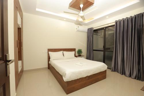 Airport Tree — other in Chowara - Neduvannoor - Airport Rd, Nedumbassery, 683111, India