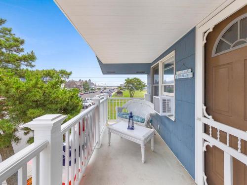 Wifi, Outdoor Shower, Deck, Ocean Side 2Nd Floor Duplex Ocean Side 1St Floor Duplex, A Short Walk From The Best Lbi Attractions, A Small Park, And,