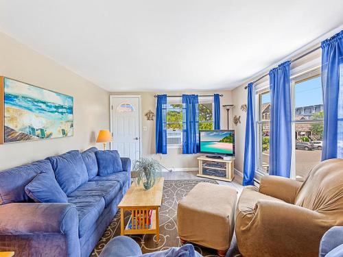 Wifi, Outdoor Shower, Deck, Ocean Side 2Nd Floor Duplex Ocean Side 1St Floor Duplex, A Short Walk From The Best Lbi Attractions, A Small Park, And,