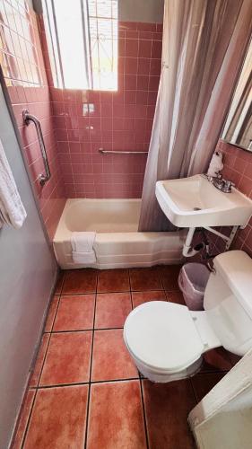 vogue motel – South Gate, CA