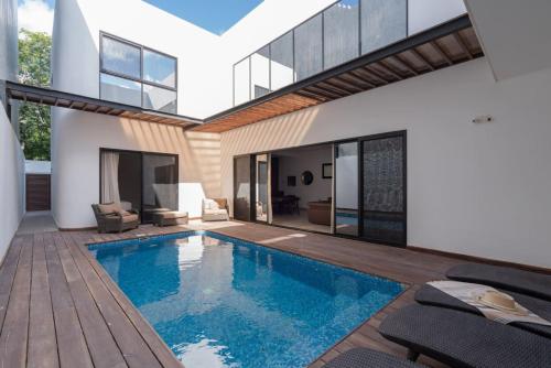 Villa Amalia 5 bdr w Private Pool in Aldea Zama - image 2