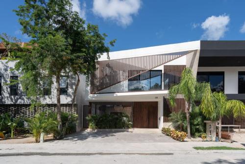 Holiday Home image 2