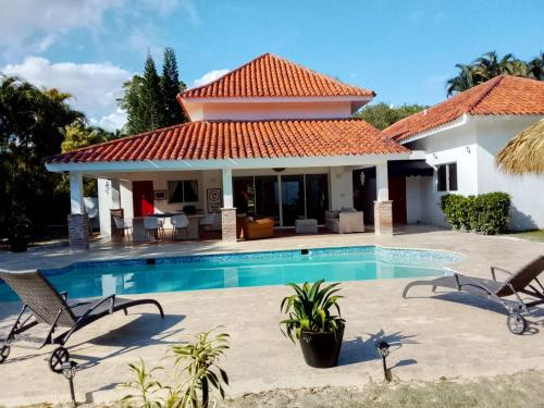 Villa Don Julio in Guavaberry