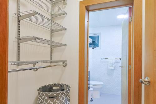 Apartment image 5