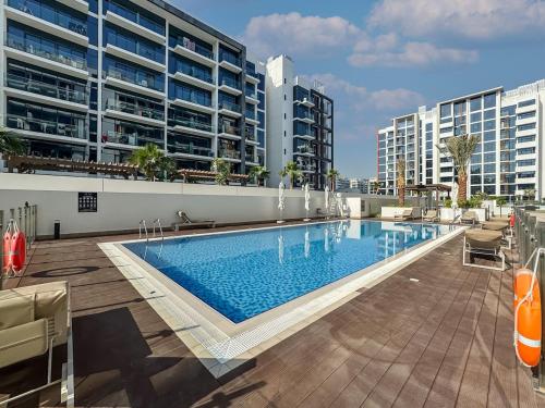Sleek Studio in Azizi Riviera Modern and Cozy Stay, Dubaj