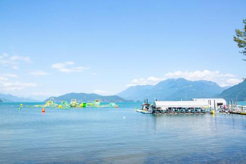 2 Bedroom with Lake and Mtn Views, Harrison Hot Springs (zdjęcie 3)