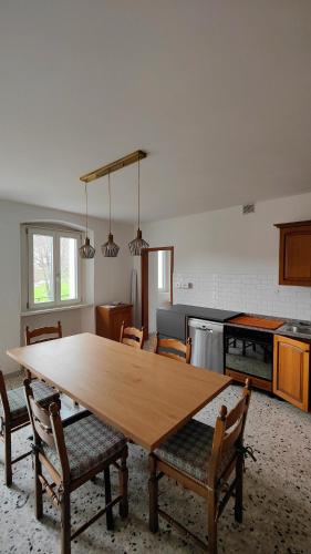 virtuve, Domus Anicio - Spazioso Loft con Giardino in Terzola
