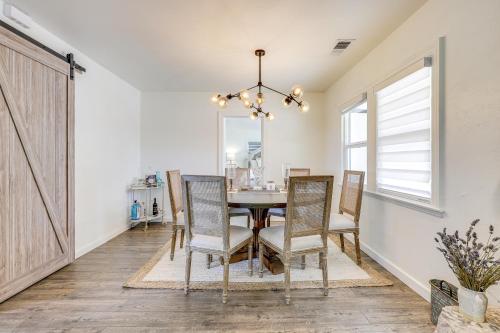 Sonoma County Vacation Rental w/ Vineyard Views! in Forestvilla (CA)