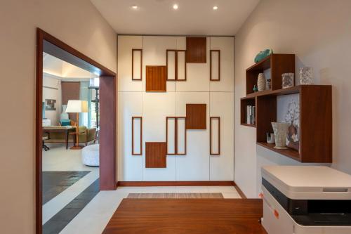 Villa Ebony -Tropical Design with Ocean Views, West Coast Villa Ebony -Tropical Design with Ocean Views, West Coast