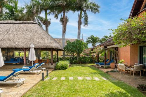 Villa Ebony -Tropical Design with Ocean Views, West Coast Villa Ebony -Tropical Design with Ocean Views, West Coast