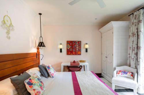 Villa Ebony -Tropical Design with Ocean Views, West Coast Villa Ebony -Tropical Design with Ocean Views, West Coast