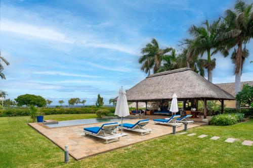 Villa Ebony -Tropical Design with Ocean Views, West Coast Villa Ebony -Tropical Design with Ocean Views, West Coast