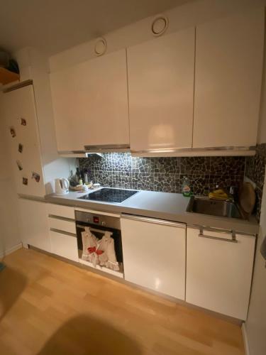 Cozy studio in Punavuori, Helsinki (photo 2)