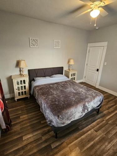 Next to Downtown Greensboro Bungalow Rooms near Green Hill Központ For Nc Művészeti