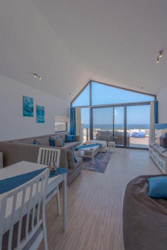 Two-Bedroom Villa image 2