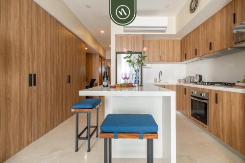 Amazing 1 BR Condo - Beachfront - Pools - King in Puerto Vallarta, Mexico