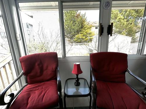 Single Family Ocean Block Ship Bottom Wifi Private Fenced In Yard - image 3