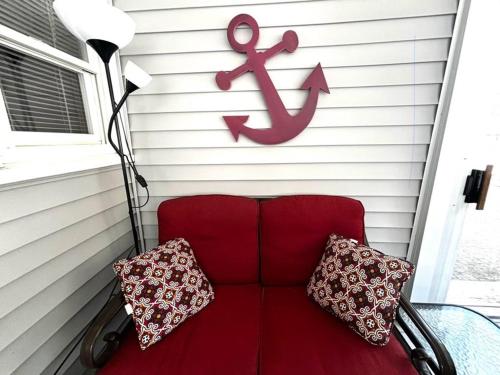 Single Family Ocean Block Ship Bottom Wifi Private Fenced In Yard - image 8