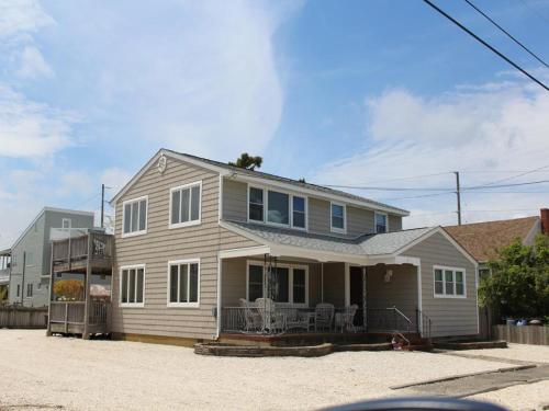 Duplex 2Nd Fl Beach Badges Oceanside Outdoor Shower Wifi Duplex 2Nd Fl Beach Badges Oceanside Outdoor Shower Wifi