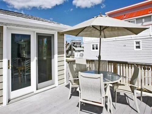 Duplex 2Nd Fl Beach Badges Oceanside Outdoor Shower Wifi Duplex 2Nd Fl Beach Badges Oceanside Outdoor Shower Wifi