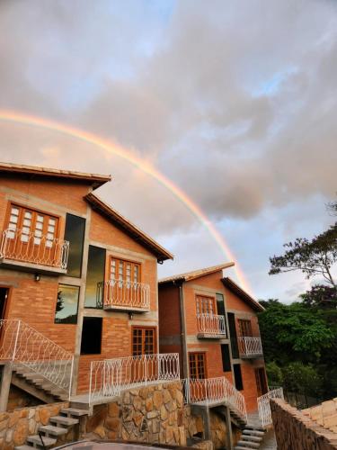 Chalé Sol - Vila Doiideira - centro de Ibitipoca