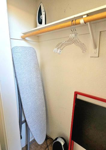 Nice Private Room in a House Close to Red Rock & Las Vegas Strip #1, Las Vegas (foto 6)