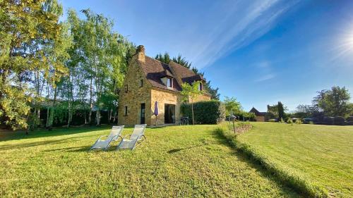 Viesnīcas āriene, Les Granges Hautes, maisons de vacances, proches de Sarlat avec piscine, parc, in Saint-Crépin-et-Carlucet