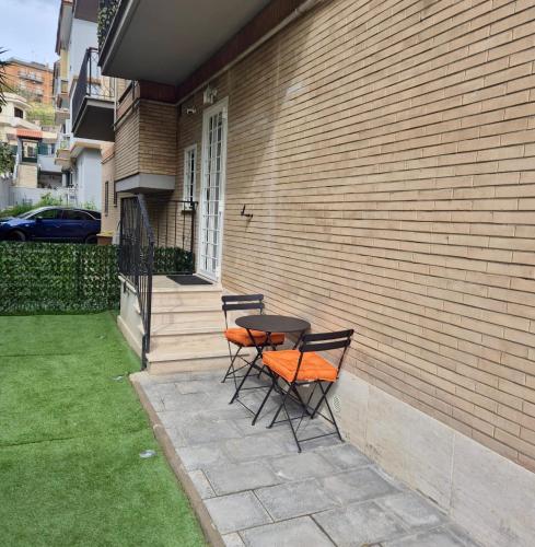 Elegant & Spacious 2BR 2BA Unit with Private Patio