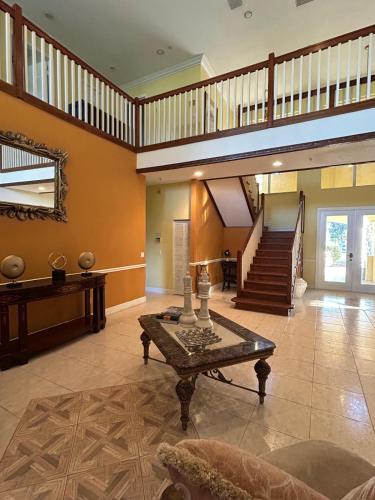 Wellington Hideaway Villa in เวลลิงตัน (FL)