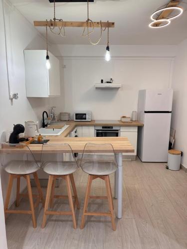 Kitchen, Hebergement La solitude in Les Abymes