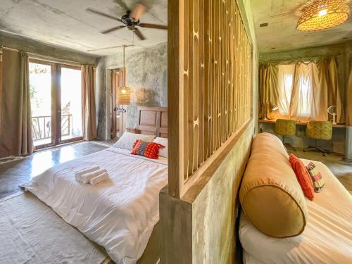 Baia Nest Villa 2nd FLOOR and LOFT within Self-Service Villa Near the Beach, Pet Friendly with a Fee in Bacon District