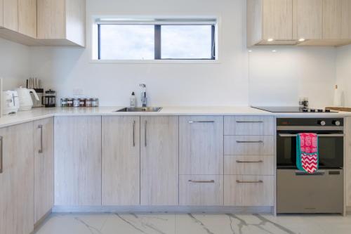 المرافق, Seaside 2 Bed 2 Bath Haven Short Walk to the Beach in نيو برايتون