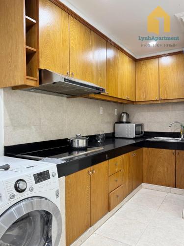 Free Pool Near TSN Airport Spacious 2BR - 주방