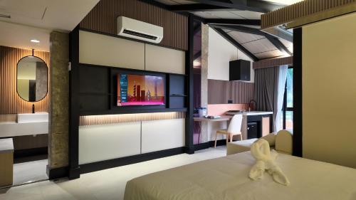room detail thumbnail 1