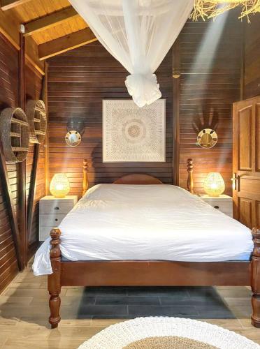 Maison charmante proche de Petit-Bourg avec vue montagne in เปอตี บูร์จ