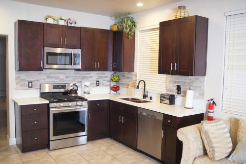 Single Story Beautiful home, Las Vegas (photo 6)