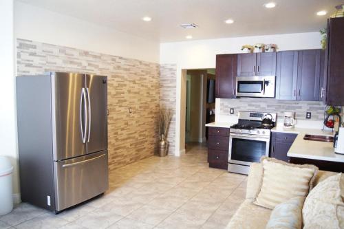Single Story Beautiful home, Las Vegas (photo 9)