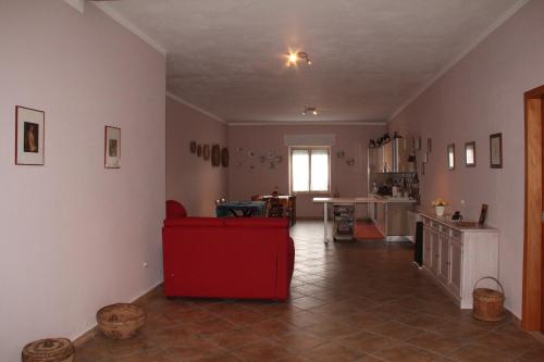 Koplietošanas atpūtas telpa ar TV, Antas in Pozzomaggiore