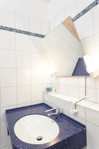 Fürdőszoba, Hotel Mit-Mensch in Lichtenberg