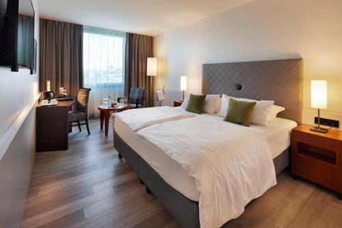 Best Western Plus Arosa Hotel - image 8