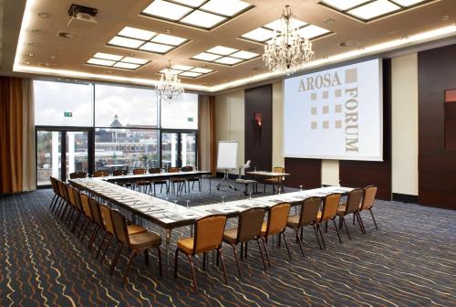 Best Western Plus Arosa Hotel - image 4