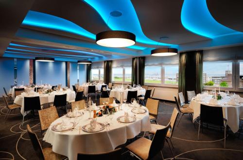 Banquet hall, Best Western Hotel Das Donners in Döse