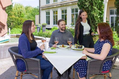 Best Western Wein- und Parkhotel - image 5