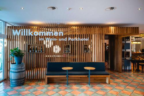 ล็อบบี้, เบสต์ เวสเทิร์น ไวน์ - อุนด์ พาร์คโฮเทล (Best Western Wein- und Parkhotel) in นีลชไตน์