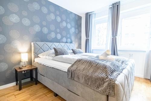 9-Min to City Center, Comfy 1BR and 1LR with Balcony, Wiedeń