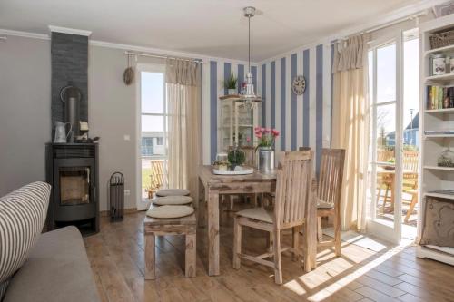 A szálláshely kívülről, Ferienhaus In Ummanz Mit Sauna, Garten Und Grill in Ummanz